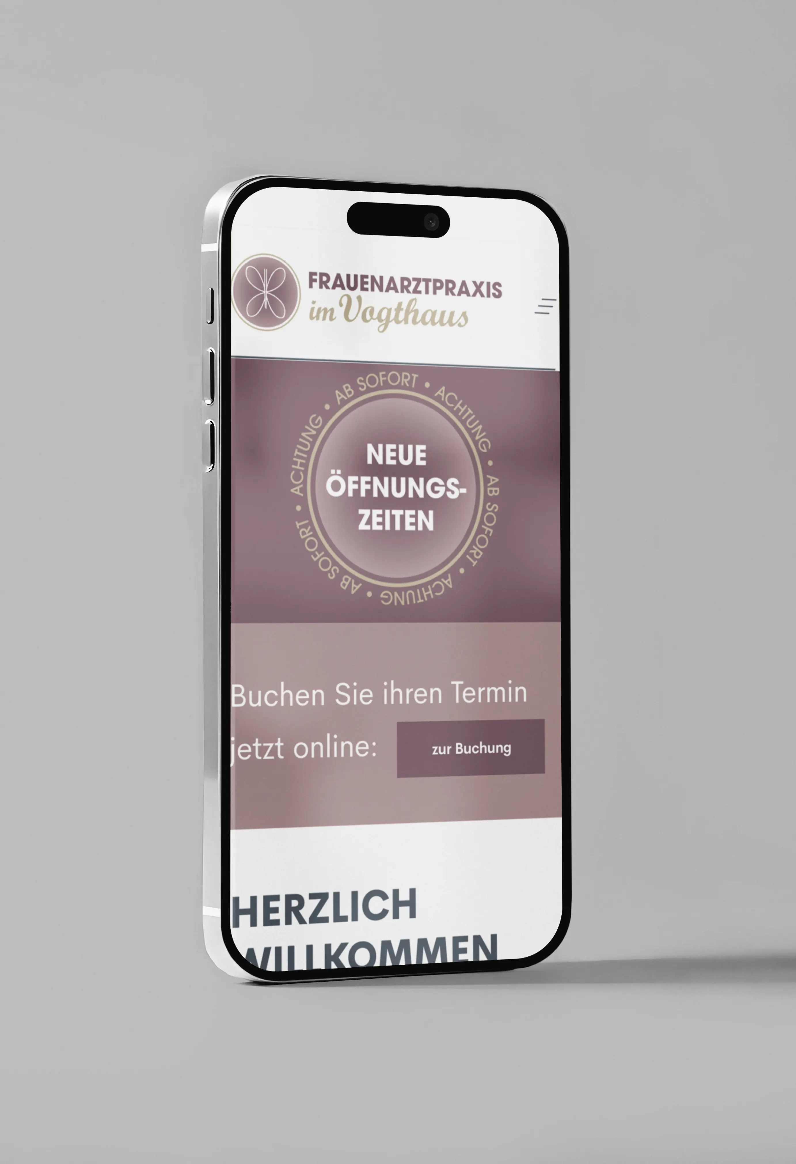 Webdesign für Frauenarztpraxis im Vogthaus - Smartphone-Ansicht der Startseite